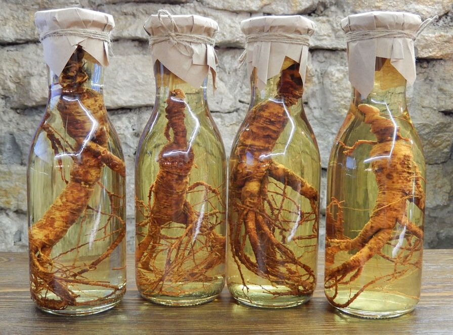 Die Einnahme von Ginseng-Tinktur hilft, die Eichel zu vergrößern